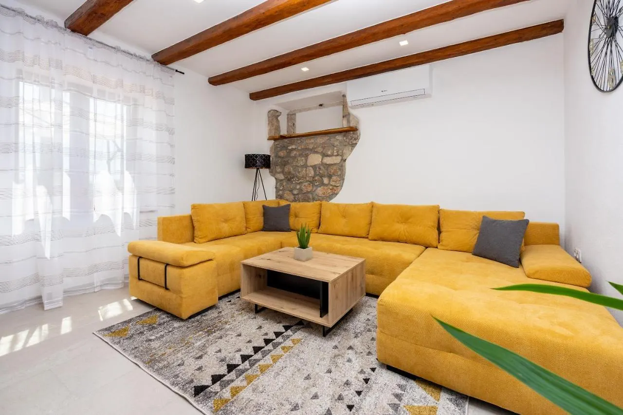 Villa Antani With Heated Pool, Sauna & Jacuzzi Crikvenica