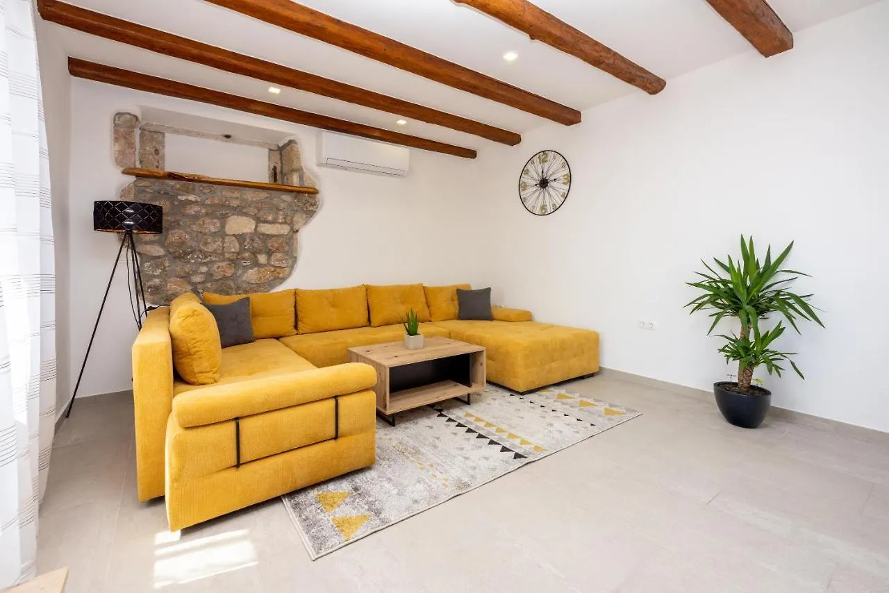Villa Antani With Heated Pool, Sauna & Jacuzzi Crikvenica